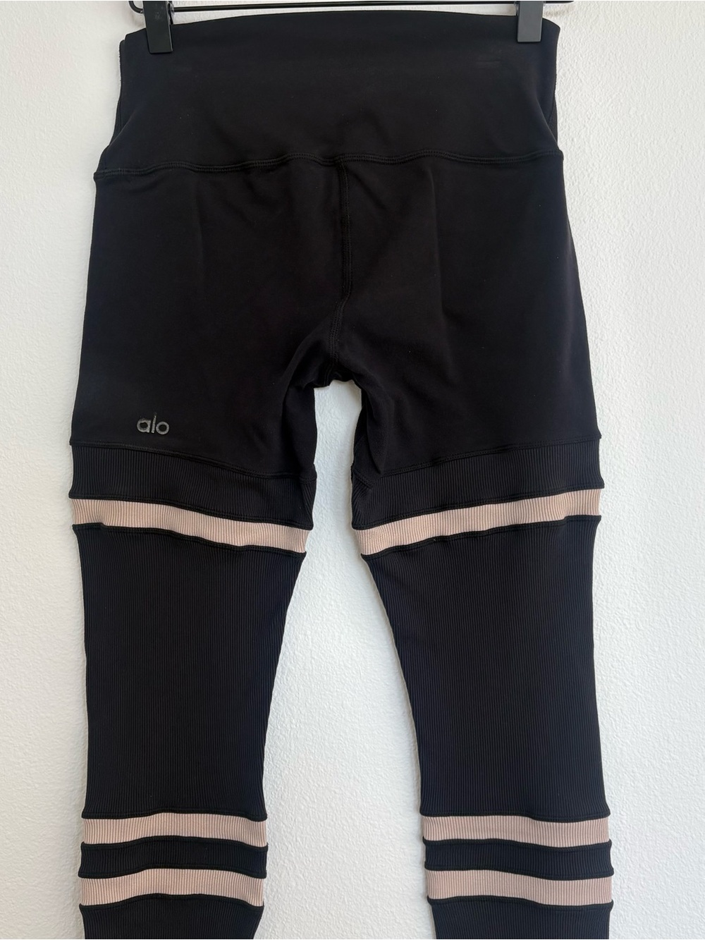 ALO Yoga Black Leggings with Beige Stripes
